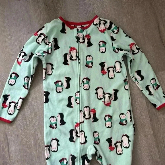 Lot Of 4 Carter’s Fleece Footie Warm Winter Pajamas Size 5T - Picture 7 of 9